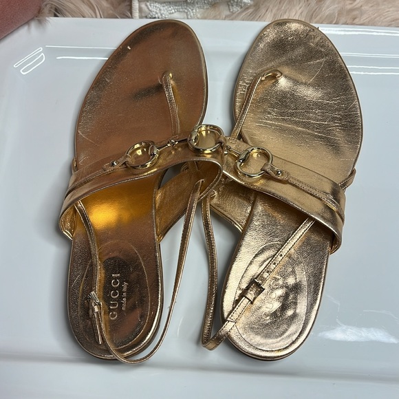 GUCCI ROSE GOLD HORSEBIT THONG - Picture 10 of 11